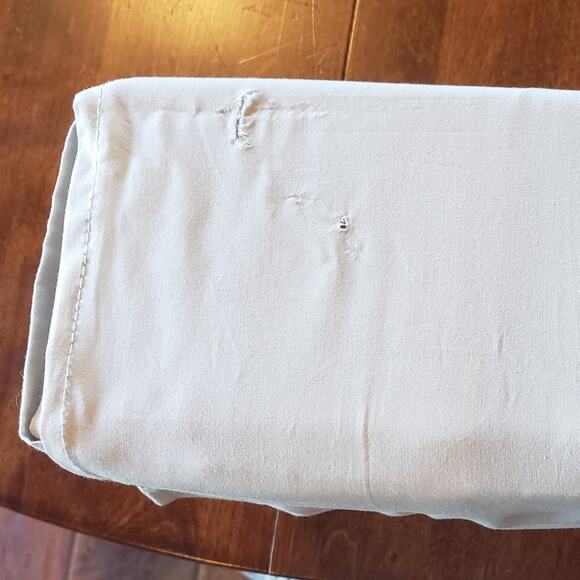 Mainstays Percale King sheet set 200 thread count new no pillow cases light gray - Picture 4 of 7